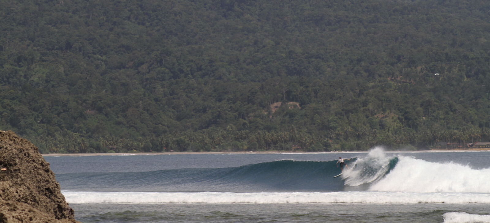 Surfer enjoys a clean day at Jennys Point