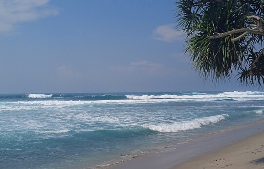 Lintik surf break South Sumatra