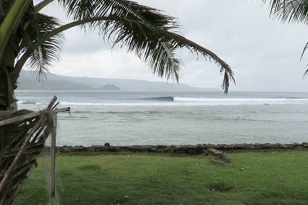 Jennys Right surf break Sumatra